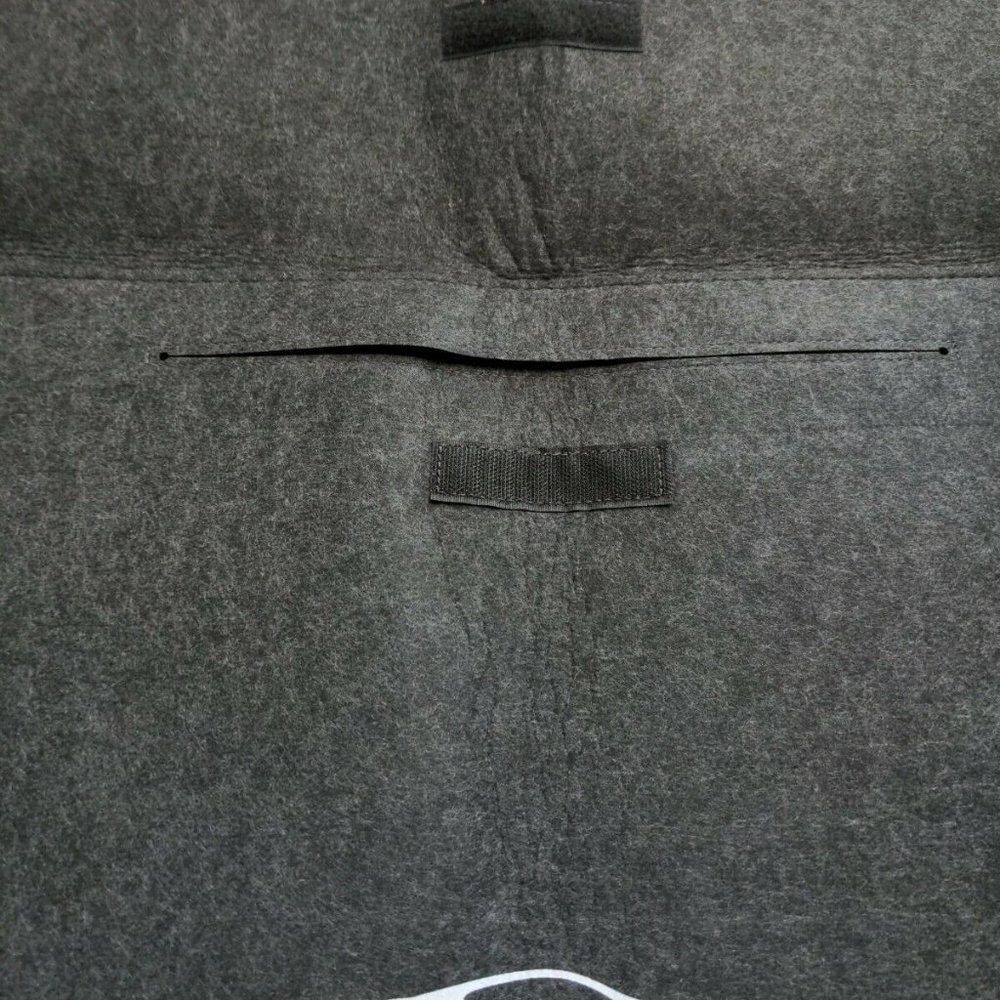 Elon Accessories Pouch and Parking Cards & Cloths - Picture 5 of 5